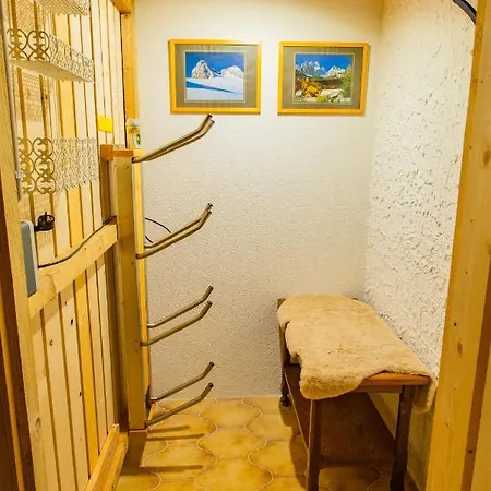 Bergidyll 1 Gartenwohnung アパート