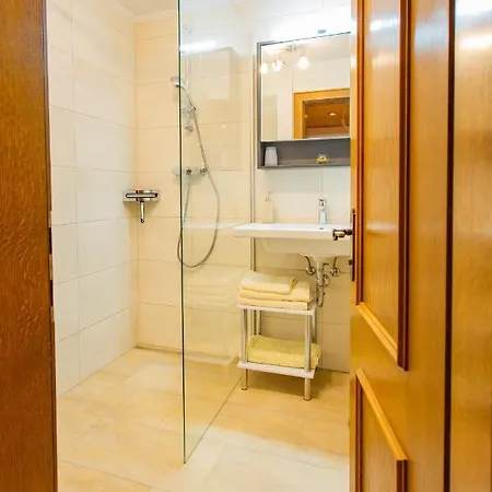 Bergidyll 1 Gartenwohnung Apartmán Ramsau am Dachstein