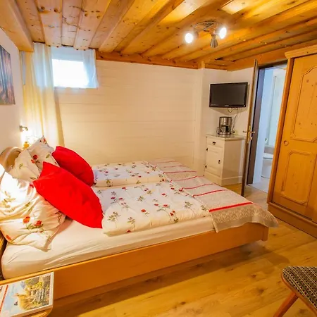 Lägenhet Bergidyll 1 Gartenwohnung