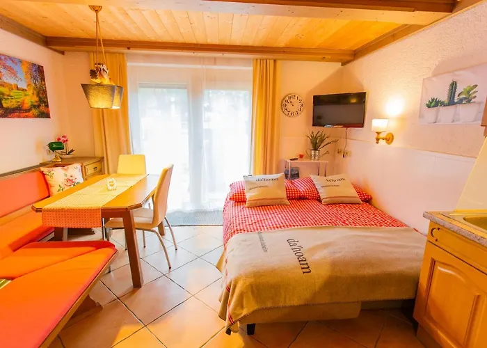 Bergidyll 1 Gartenwohnung Διαμέρισμα